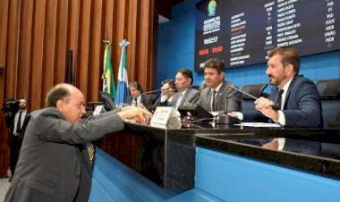 Deputados aprovam projeto de lei que autoriza câmeras em salas de aula