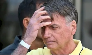 BOLSONARO MANTÉM QUADRO ESTÁVEL, MAS APRESENTA SONOLÊNCIA E ALTERAÇÕES DE EQUILÍBRIO