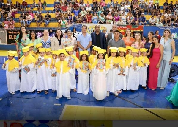 Formatura da Educação Infantil em Eldorado emociona com homenagem ao pequeno Bernardo Andrade de Souza