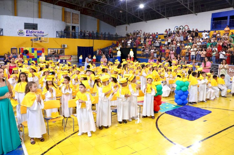 Formatura da Educação Infantil em Eldorado emociona com homenagem ao pequeno Bernardo Andrade de Souza