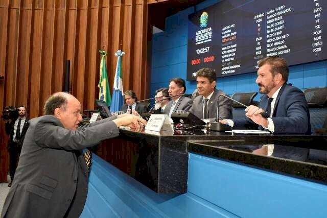 Deputados aprovam projeto de lei que autoriza câmeras em salas de aula