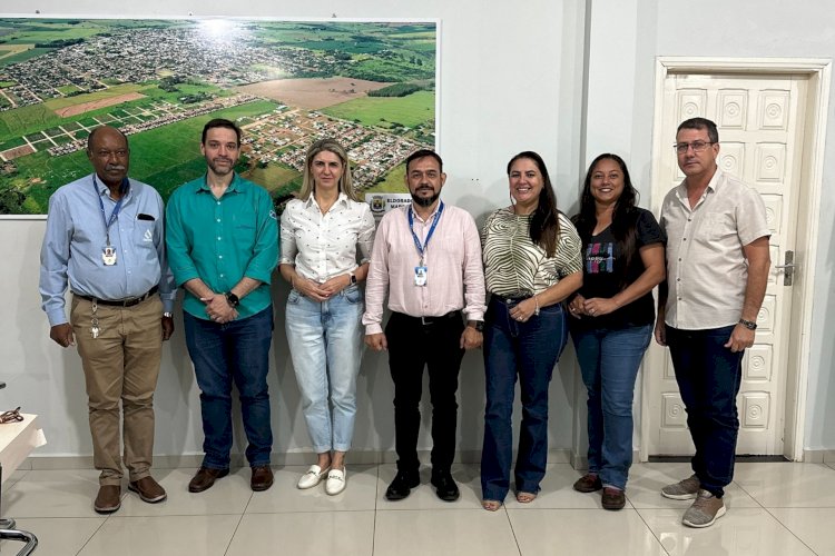 Rede de esgoto em Eldorado: autoridades discutem ampliação do saneamento básico